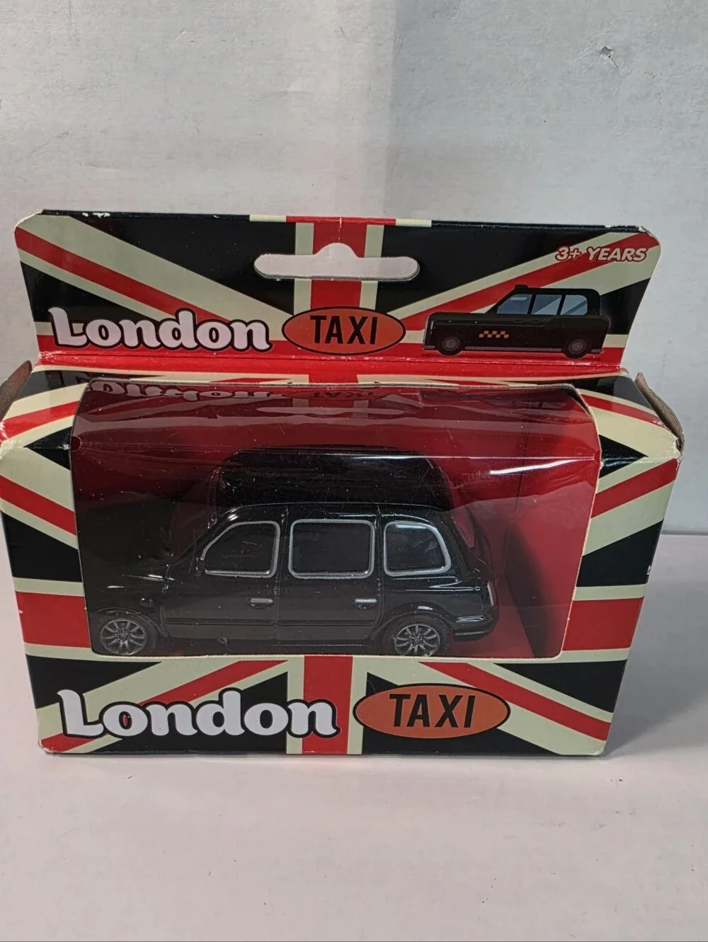 PLDZ (2022)  1:36 Scale   British London Taxi - Black - Die-cast